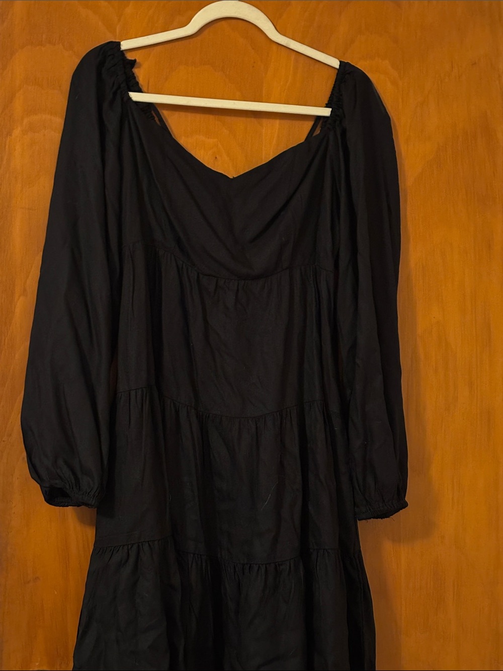 Women's Black Long Sleeve Tiered Midi Dress with Square Neck